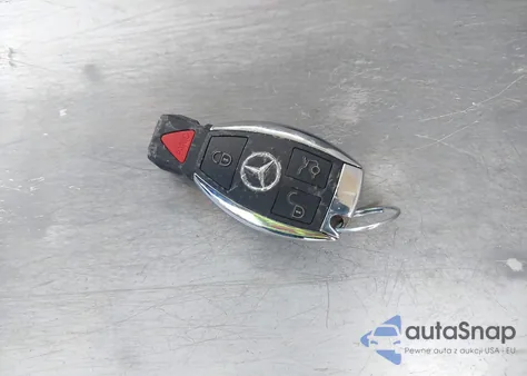 2017 Mercedes-Benz C 300 4Matic из США, поврежденный, VIN WDDWK4KB5HF505797